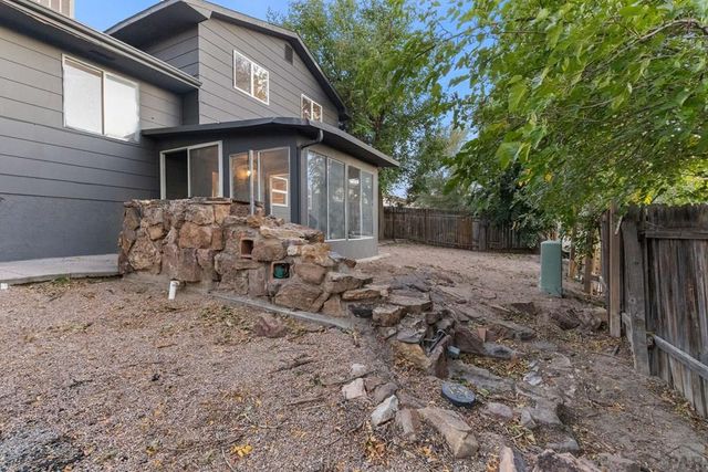 4309 Blueflax Dr, Pueblo, CO 81001