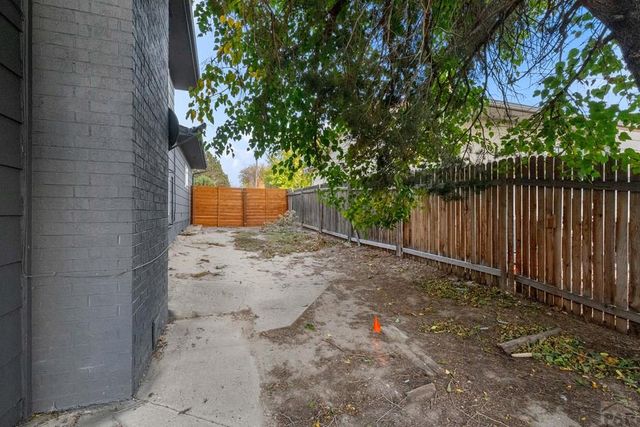 4309 Blueflax Dr, Pueblo, CO 81001