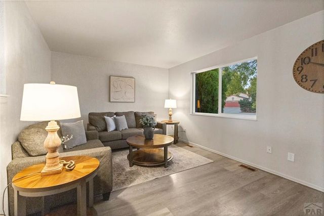 4309 Blueflax Dr, Pueblo, CO 81001