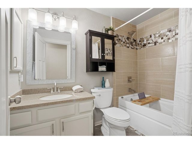 12549 Mckenzie Ct, Broomfield, CO 80020