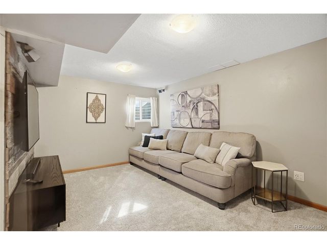 12549 Mckenzie Ct, Broomfield, CO 80020