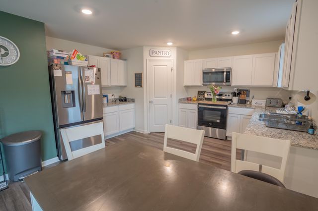 10222 W Rolling Meadows Drive, Westville, IN 46391