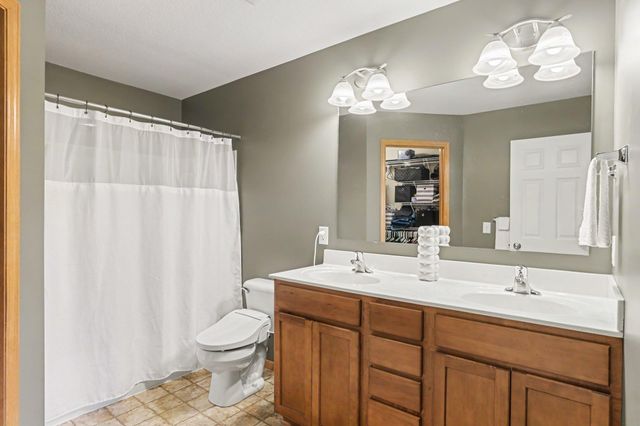 11743 Emery Village Drive N, Champlin, MN 55316