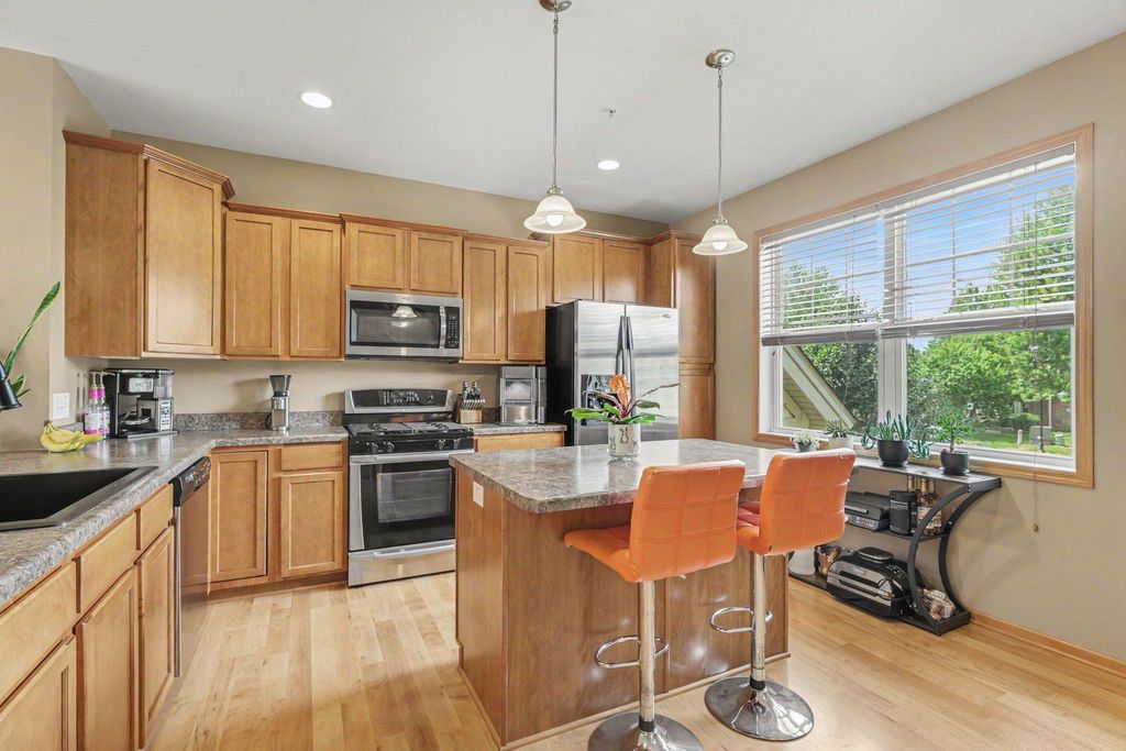 11743 Emery Village Drive N, Champlin, MN 55316 — photo 5