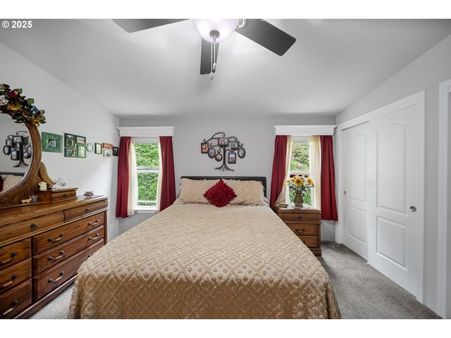 90807 N BANK Ln, Coquille, OR 97423