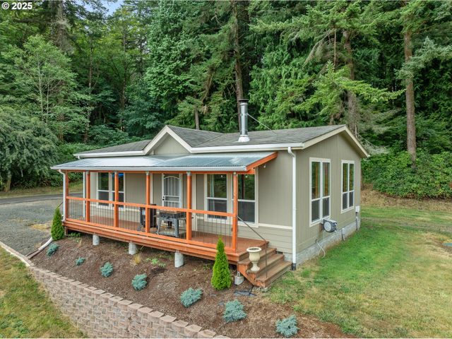 90807 N BANK Ln, Coquille, OR 97423