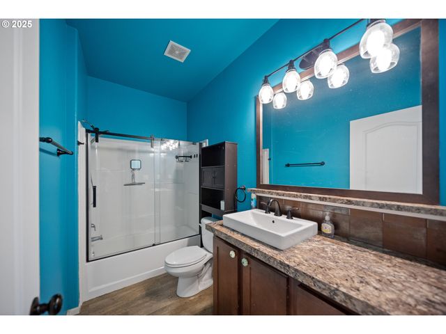 90807 N BANK Ln, Coquille, OR 97423