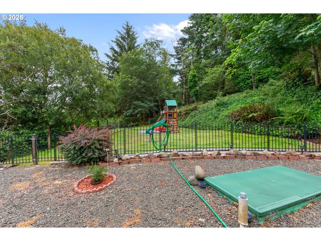 90807 N BANK Ln, Coquille, OR 97423