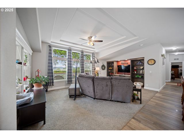 90807 N BANK Ln, Coquille, OR 97423