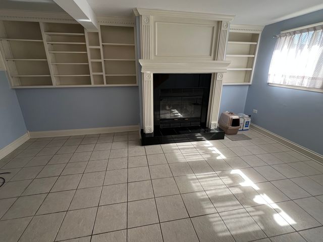 404 Galahad Road, Bolingbrook, IL 60440