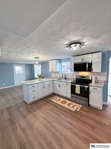 6501 S 43rd Street, Omaha, NE 68107