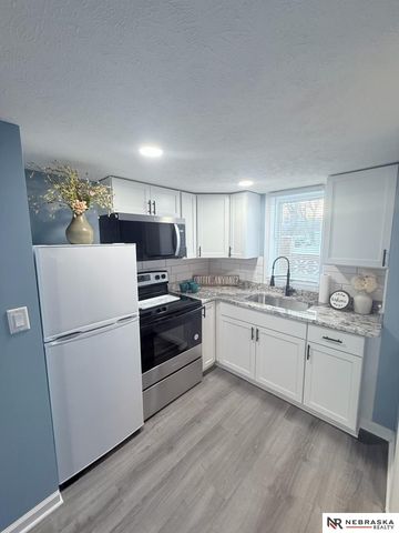 6501 S 43rd Street, Omaha, NE 68107