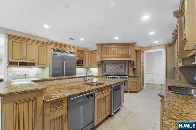 1 Euclid Road, Fort Lee, NJ 07024