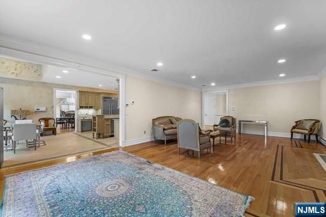 1 Euclid Road, Fort Lee, NJ 07024