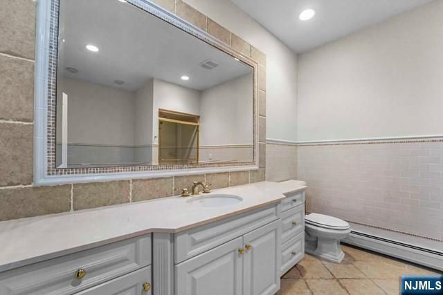 1 Euclid Road, Fort Lee, NJ 07024