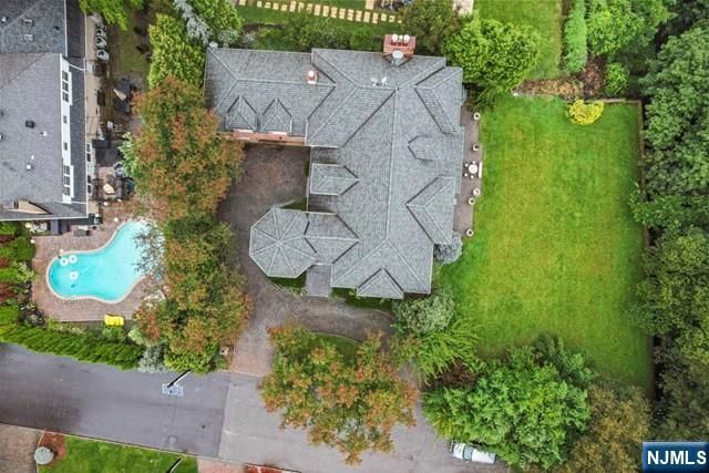 1 Euclid Road, Fort Lee, NJ 07024