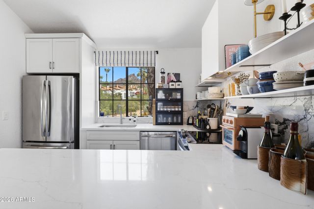 2947 E ROSE Lane, Phoenix, AZ 85016
