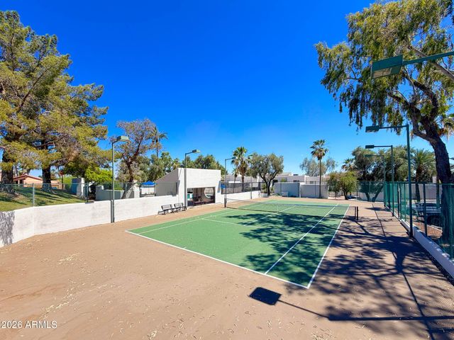 2947 E ROSE Lane, Phoenix, AZ 85016
