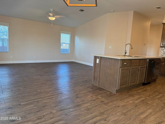 2501 W Wickenburg Way 353, Wickenburg, AZ 85390