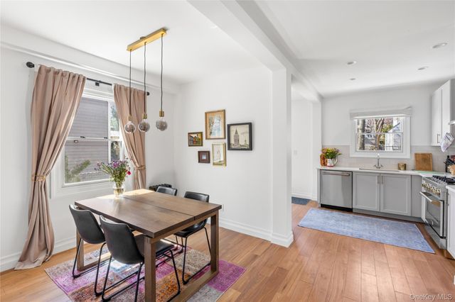 24 Beechhurst Avenue, Floral Park, NY 11001