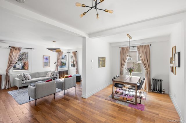 24 Beechhurst Avenue, Floral Park, NY 11001