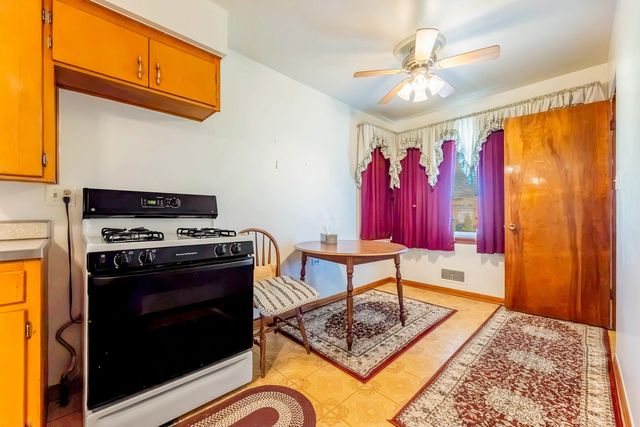 7304 W 59th Street, Summit, IL 60501