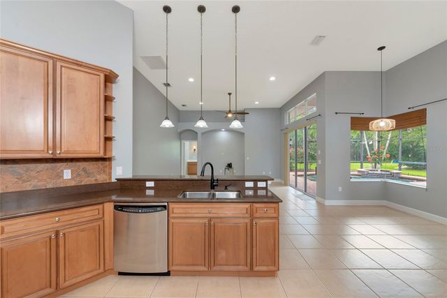 14711 2ND AVENUE CIRCLE NE, Bradenton, FL 34212