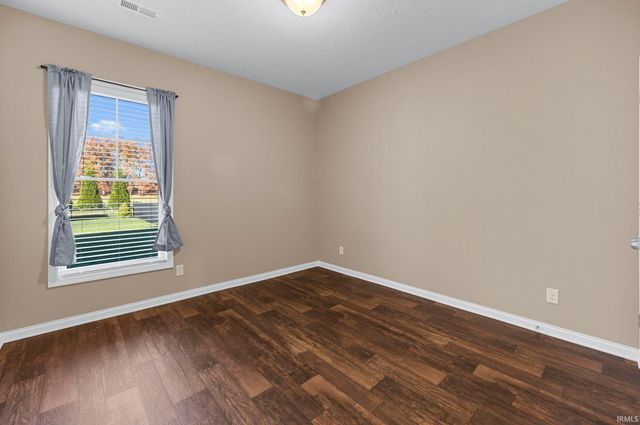 208 W Stellar Way, Huntingburg, IN 47542