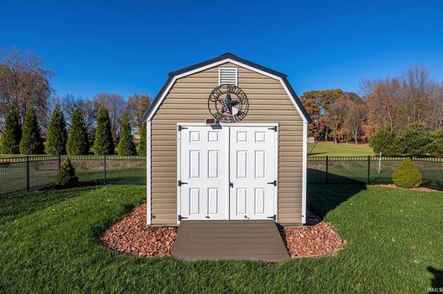 208 W Stellar Way, Huntingburg, IN 47542