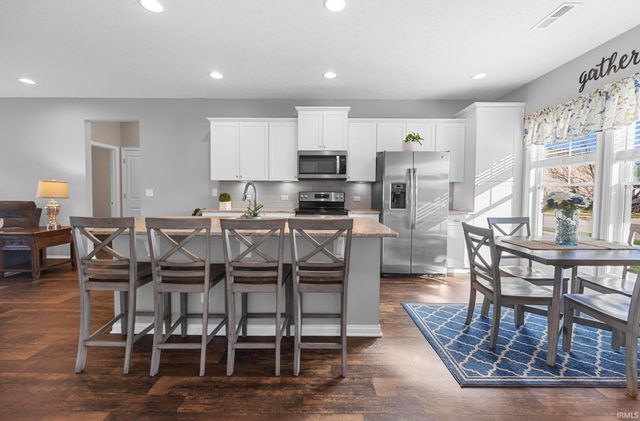 208 W Stellar Way, Huntingburg, IN 47542