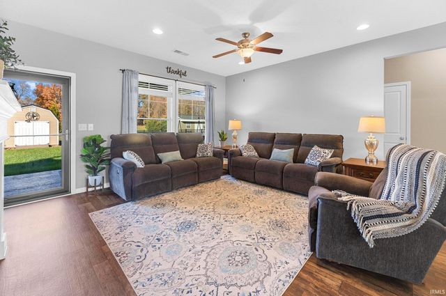 208 W Stellar Way, Huntingburg, IN 47542