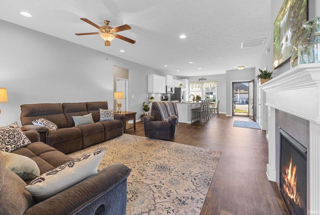 208 W Stellar Way, Huntingburg, IN 47542