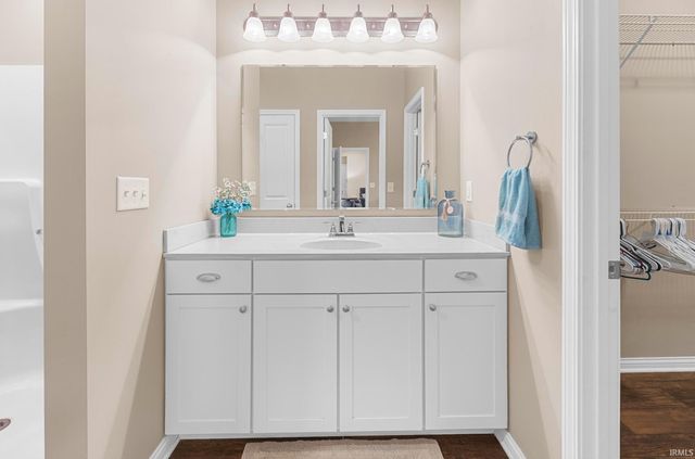 208 W Stellar Way, Huntingburg, IN 47542