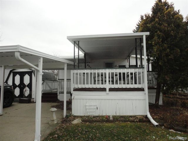 423 Glasgow, Temperance, MI 48182