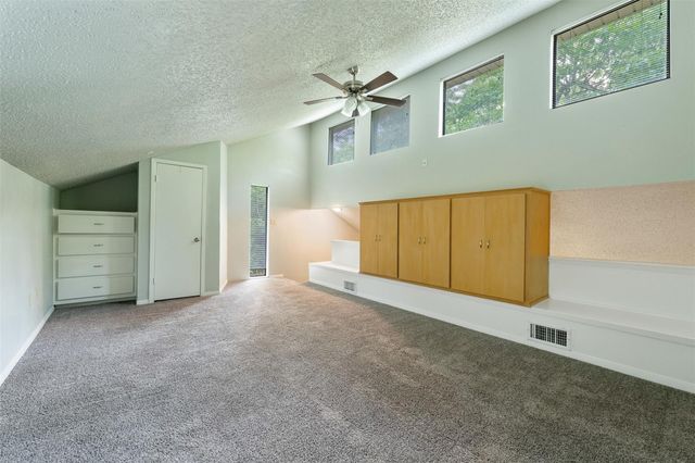 28600 Netawaka Court, Huntsville, TX 77320