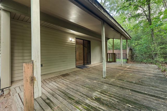28600 Netawaka Court, Huntsville, TX 77320