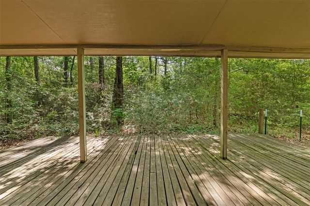 28600 Netawaka Court, Huntsville, TX 77320