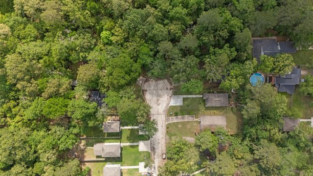 28600 Netawaka Court, Huntsville, TX 77320