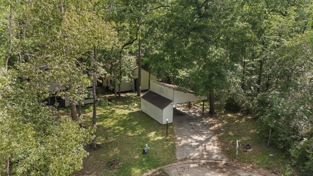 28600 Netawaka Court, Huntsville, TX 77320