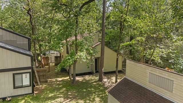 28600 Netawaka Court, Huntsville, TX 77320