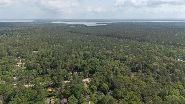 28600 Netawaka Court, Huntsville, TX 77320