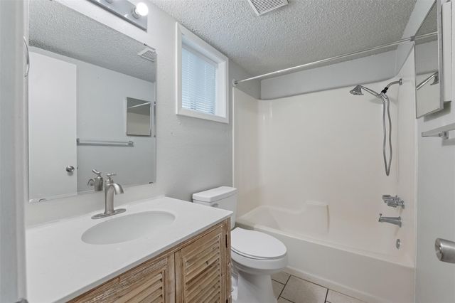 28600 Netawaka Court, Huntsville, TX 77320