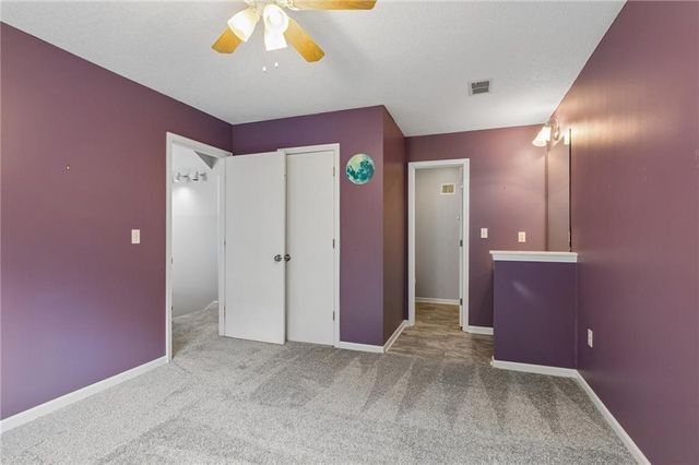 5224 N Main Street, Kansas City, MO 64118