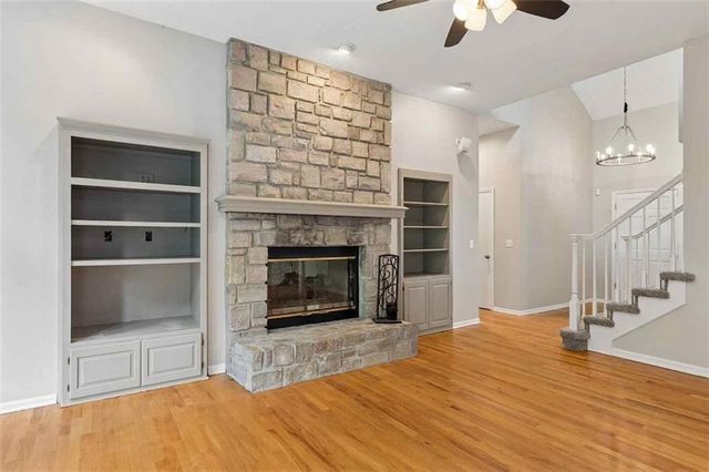 5224 N Main Street, Kansas City, MO 64118