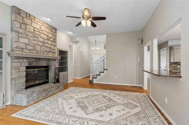5224 N Main Street, Kansas City, MO 64118