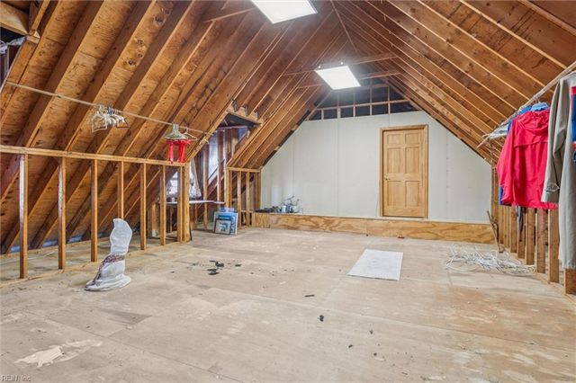 107 Jennie DR, Yorktown, VA 23692