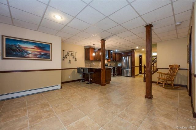 129 Round Swamp Road, Huntington, NY 11743