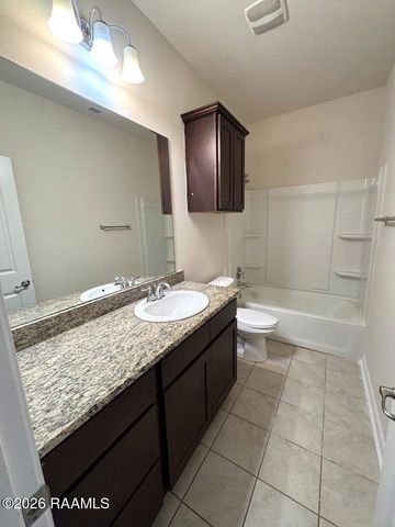107 Garden Oaks Avenue, Youngsville, LA 70592
