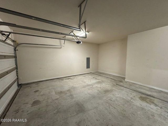 107 Garden Oaks Avenue, Youngsville, LA 70592