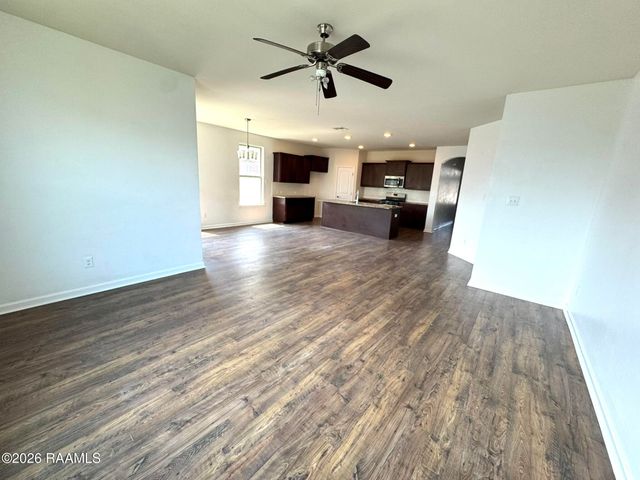 107 Garden Oaks Avenue, Youngsville, LA 70592
